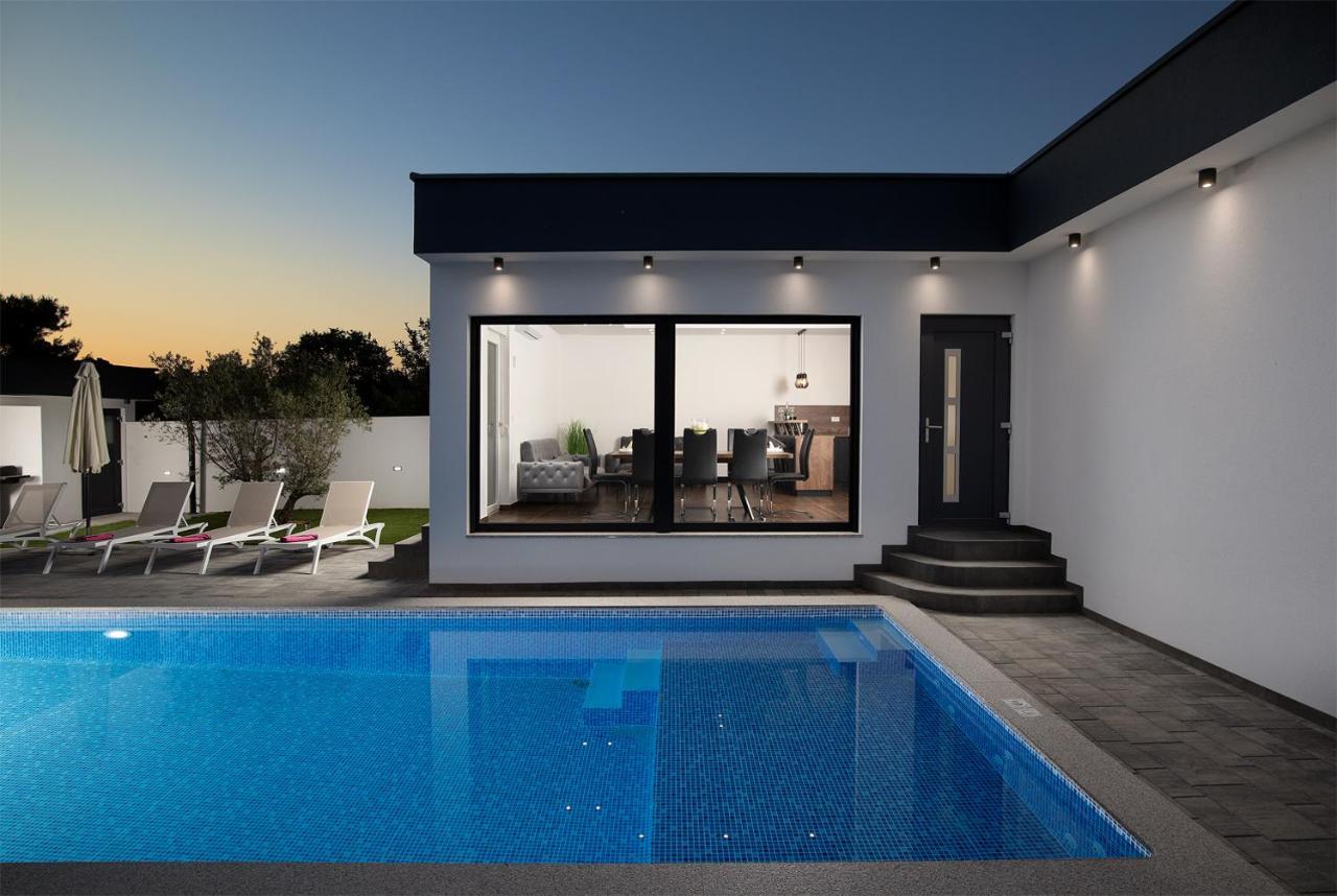 Villa L&L Medulin Exterior photo
