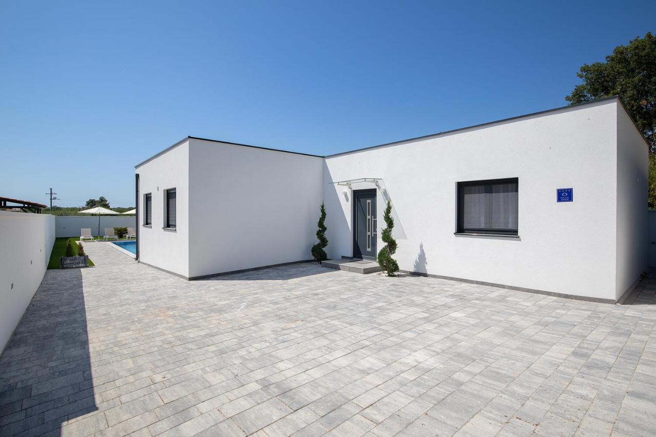 Villa L&L Medulin Exterior photo